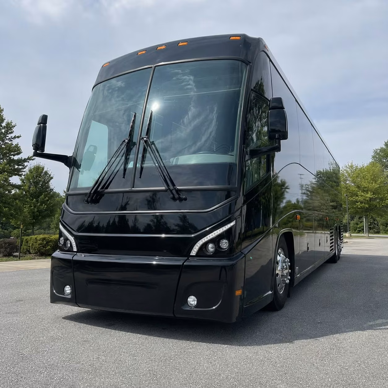 charter bus rentals for saginaw corporate events and employee shuttles