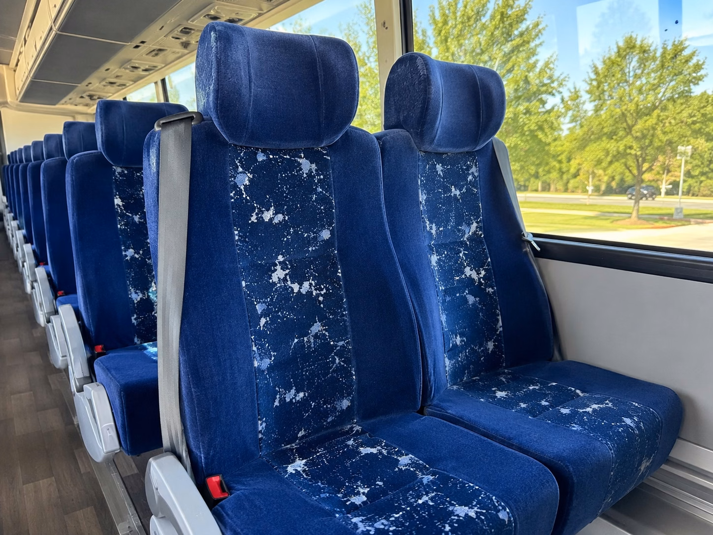 instant online bus rental quotes in saginaw