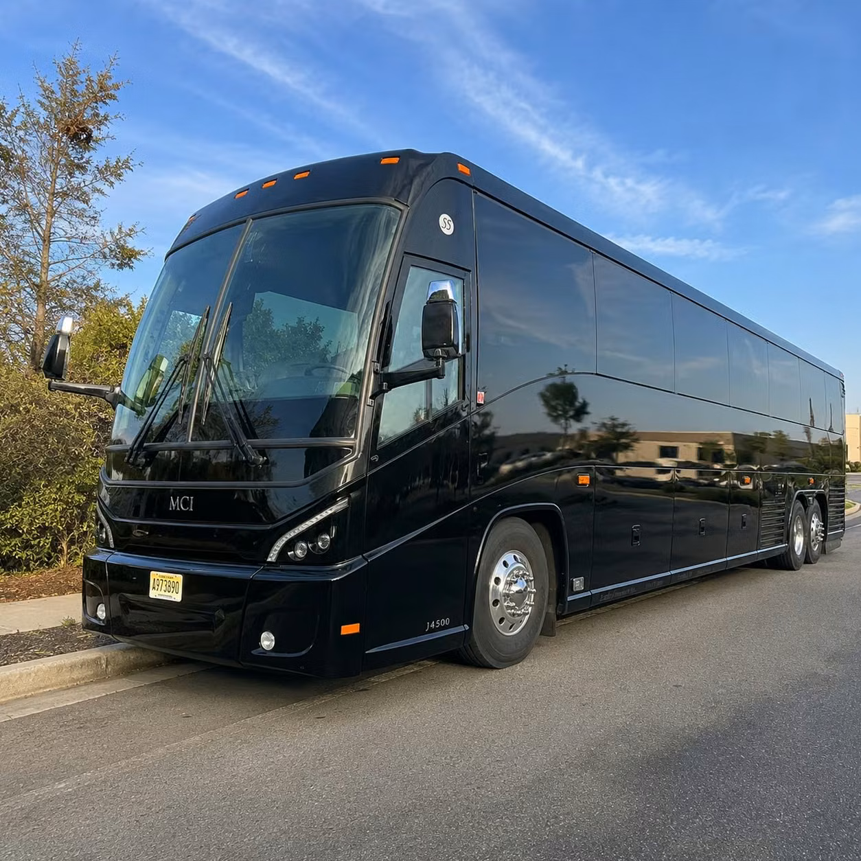 reduce turnover and boost morale with a saginaw employee commuter shuttle