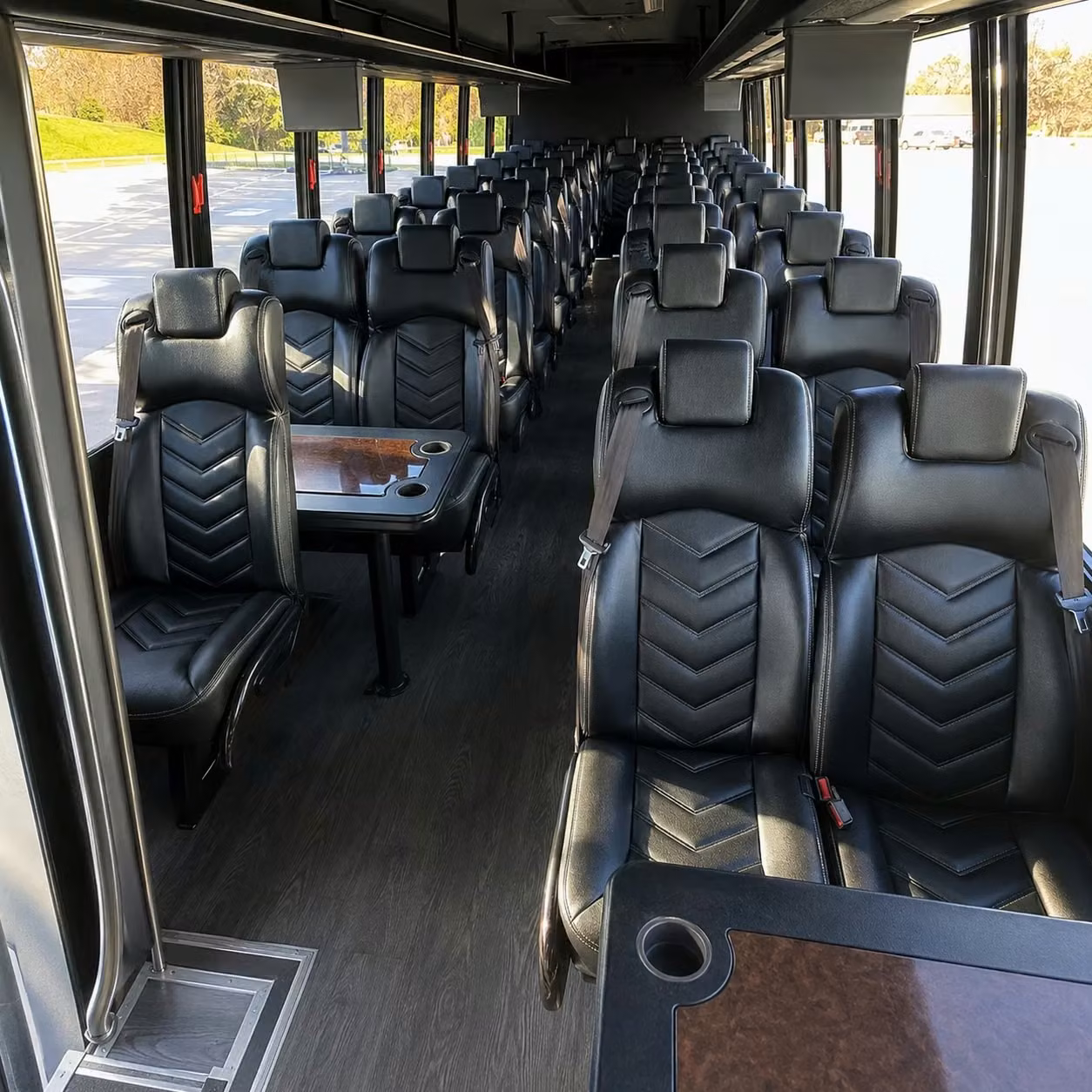 saginaw 15 passenger minibus rental