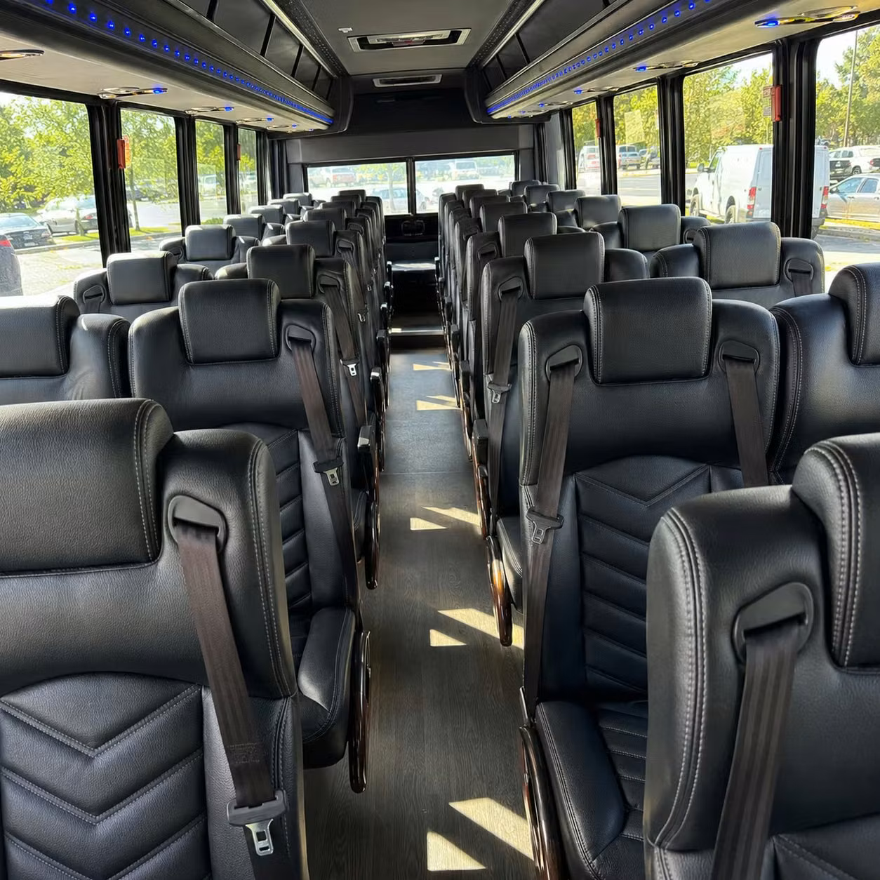 saginaw 35 passenger minibus rental