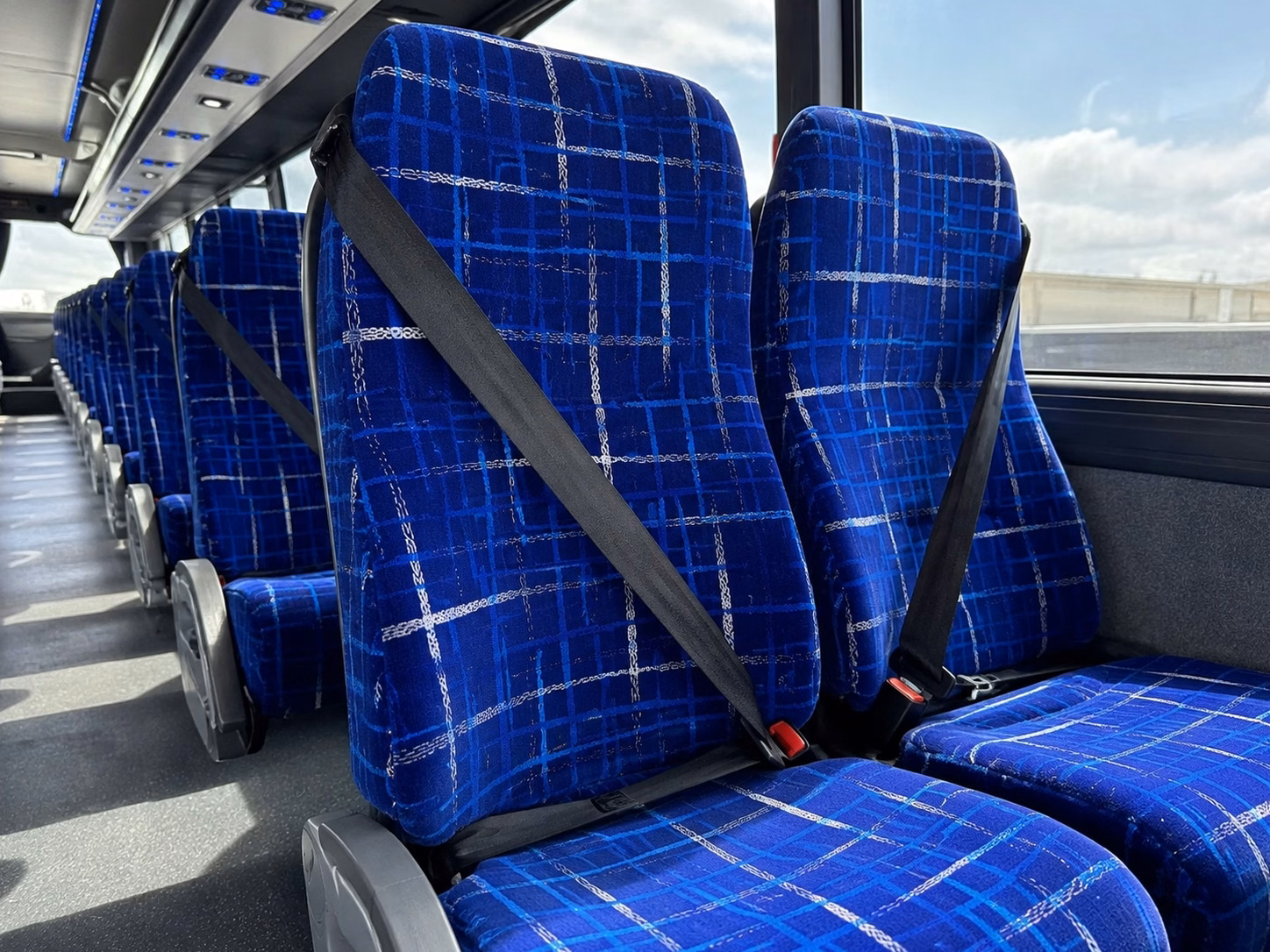 saginaw charter bus rental