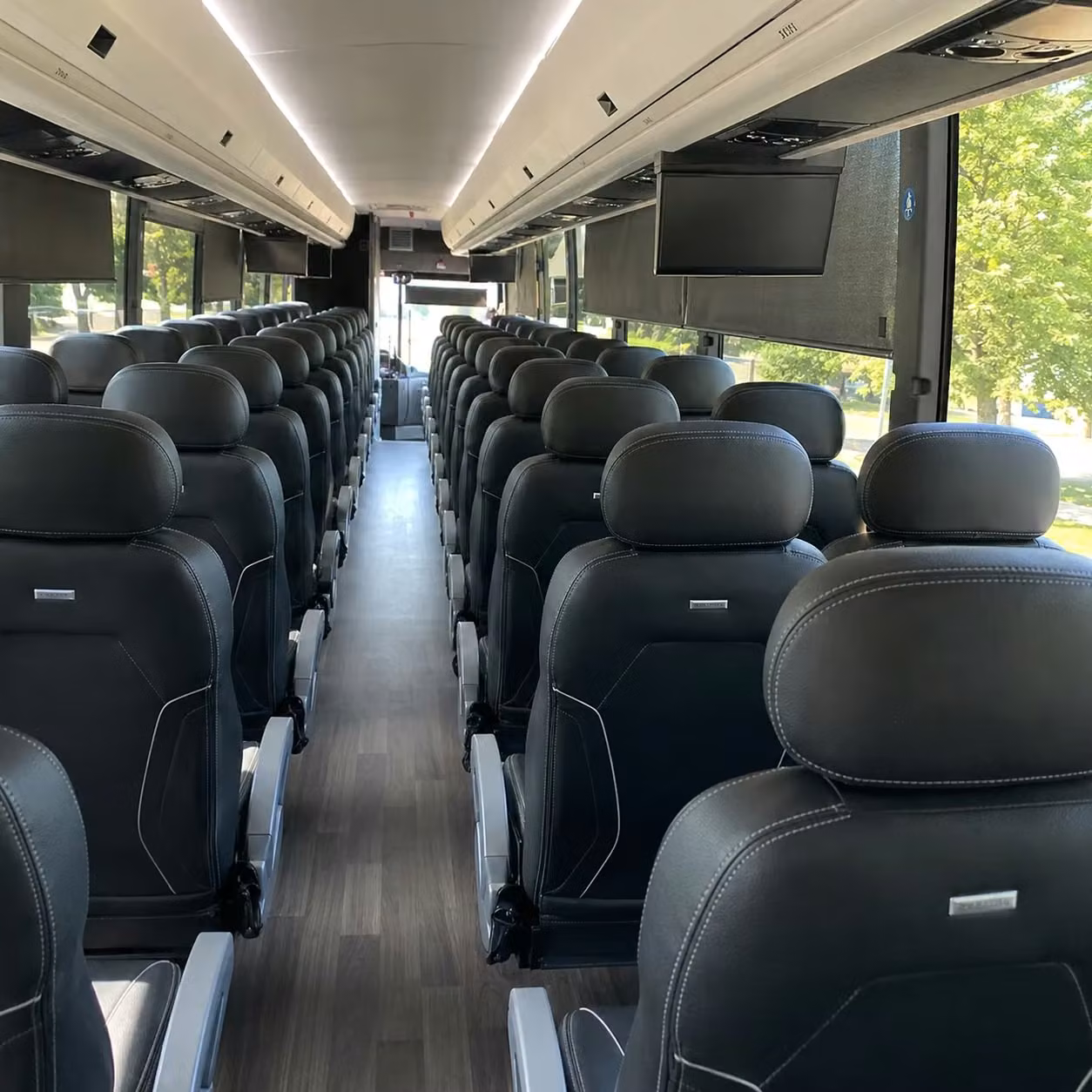 saginaw charter buses keep large prom groups together all night long