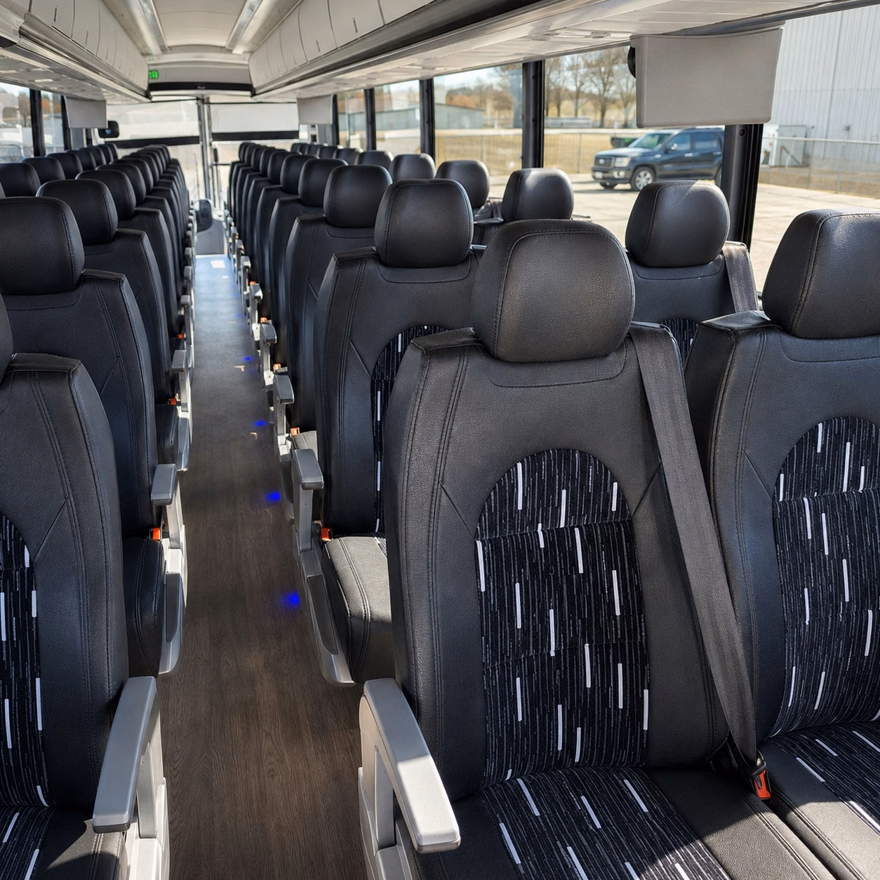shuttle guests between saginaw s most beautiful wedding venues without the parking headaches